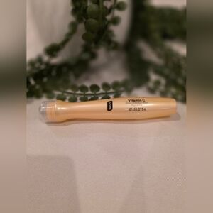Vitamin C Serum Under Eye Roller